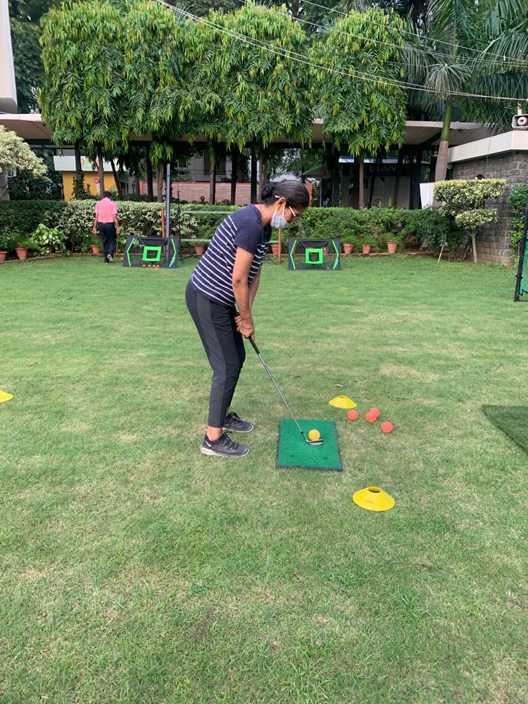 Holiday Resort Golf Club & Lounge