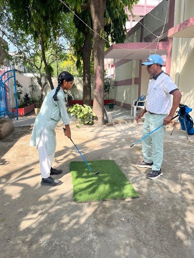 Outdoor Coaching & Swing Practice